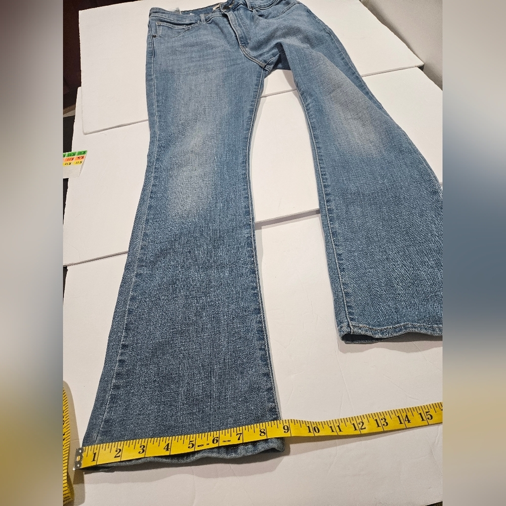 Levi's- Women's 30 Classic Blue Jean 725 High Rise Bootcut - Picture 7 of 11
